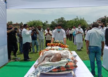 পঞ্চভূতত বিলীন ‍‘বৰপেটা সত্ৰৰ ইতিহাস’ৰ প্ৰণেতা গোকুল পাঠক; ৰাজ্যিক মৰ্যাদাৰে শেষকৃত্য সম্পন্ন