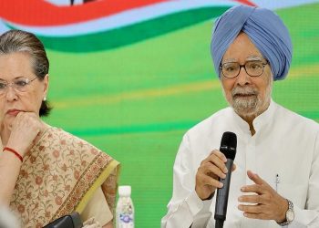 New Delhi: Congress interim President Sonia Gandhi with party leader Dr Manmohan Singh during a meeting of party general secretaries, state in-charges, state unit chiefs and others at party Headquarters in New Delhi on Sep 12, 2019. (Photo: IANS)