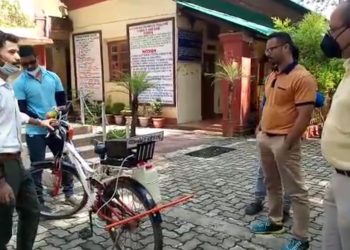 ক’ৰ’নাৰ বিৰুদ্ধে যুঁজিবলৈ শিৱসাগৰৰ যুৱক অভিজিতে সাঁজি উলিয়ালে ভি ফাইটাৰ 4