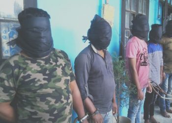 পুৰণিগুদামত আৰক্ষীৰ বৃহৎ সাফল্য; সজীৱ গুলী আৰু পিষ্টল সহ পাচঁজন দুৰ্ধৰ্ষ ডকাইতক আটক
