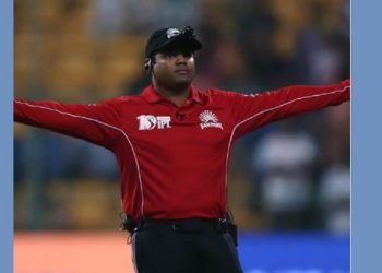 নিষিদ্ধ হ’লেও খেলুৱৈ সকলে অভ্যাসবশত ব’লত থু লগাব, ভাৰতীয় আম্পায়াৰ নিতিন মেনন