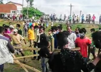 ক’ভিড-১৯ সংক্ৰমণৰ আশংকাত স্থানীয় লোকে বন্ধ কৰিলে বোকাখাতৰ দেওবৰীয়া বিহৰা বজাৰ