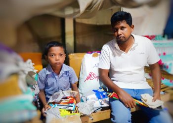 শিৱসাগৰৰ কণমানি পৰশমণিলৈ সহায়ৰ হাত; পঢ়োৱাৰ দায়িত্ব ল’লে সাংবাদিক আৰু আজমল ফাউণ্ডেশ্যনে
