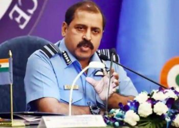 আমি উত্তৰ দিবলৈ সাজু, দেশবাসীক আশ্বাস বায়ুসেনা প্ৰধান আৰ কে এছ ভাদুৰিয়াৰ