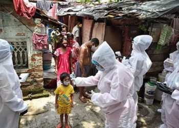 ভাৰতত নিয়ন্ত্ৰণৰ বাহিৰত ক’ৰ’না; আক্ৰান্তৰ সংখ্যাৰে পূৰ্বৰ সকলো ৰেকৰ্ড ভংগ