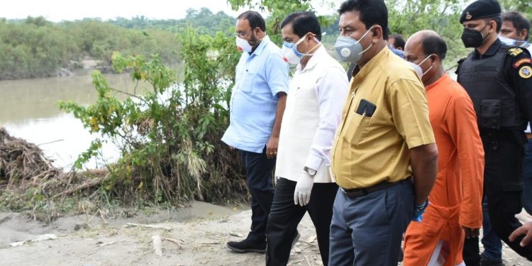 ফটো : নৰ্থ-ইষ্ট নাও