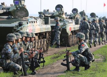 182533_China_army