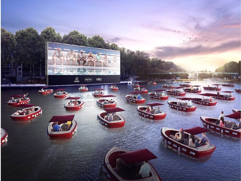 Floating-Movie-Theater