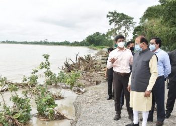চিৰাং জিলাৰ বান পৰিস্থিতি পৰিদৰ্শন ৰাজ্যপাল জগদীশ মুখীৰ