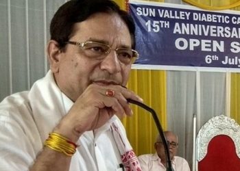 Dr.-Atindra-Kr.-Adhikari-delivers-his-Chief-Guests-Speach-at-Sun-Valley-Hospitalss-15th-Foundation-Day