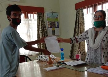 টীয়কত গৰাখহনীয়াত সৰ্বস্বান্ত হোৱা পৰিয়ালক ১৫ দিনৰ ভিতৰত স্থায়ী সংস্থাপন কৰাৰ দাবী