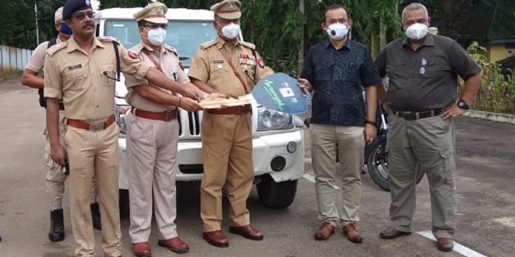 Independence Day: Aaranyak donates car, bike to Karbi Anglong police