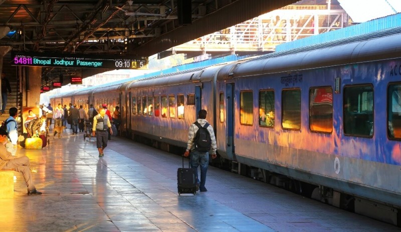 SS-India-train
