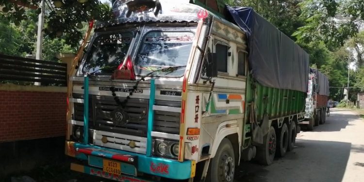 Margherita police seize two illegal coal-laden trucks
