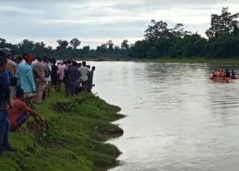 বুঢ়ীদিহিং নদীত সন্ধানহীন দুগৰাকী কিশোৰীৰ এগৰাকীৰ মৃতদেহ উদ্ধাৰ