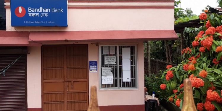 Seven employees of Bandhan Bank branch test COVID19 positive in Nagaon's Puranigudam