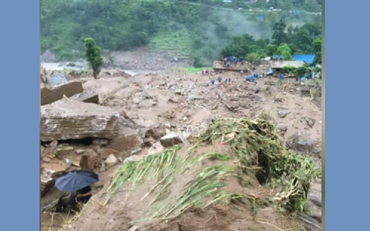 নেপালত ভূমিস্খলনৰ ফলত ১২ গৰাকী লোকৰ মৃত্যু, ২১ গৰাকী লোক সন্ধানহীন