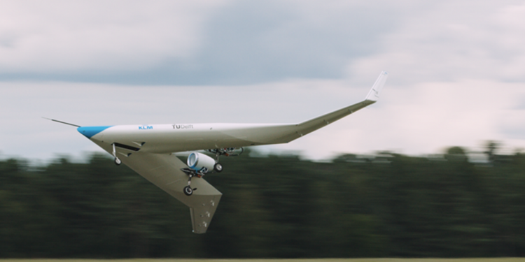 72768_flyingvfirstflight_613671_crop