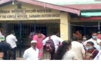 Social distancing goes for a toss in Nagaon's Samaguri