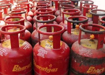 a-record-leap-lpg-cylinder-now-used-by-89-households-in-india