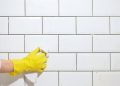 cleaning-wall-til