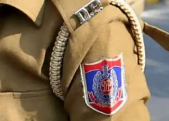 কৰ্তব্যৰত আৰক্ষীক ‘কিডনেপ’ কৰি ৰাস্তাত পেলাই থৈ গ’ল দুৰ্বৃত্তই; কাঢ়ি নিলে পিষ্টল