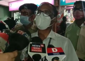 এছ আই কেলেংকাৰীত জড়িত দেৱৰাজ দাসৰ পত্নীক লগত লৈ বৰপেটাৰ বেংক অফ বৰোদাত চি আই ডিৰ অভিযান