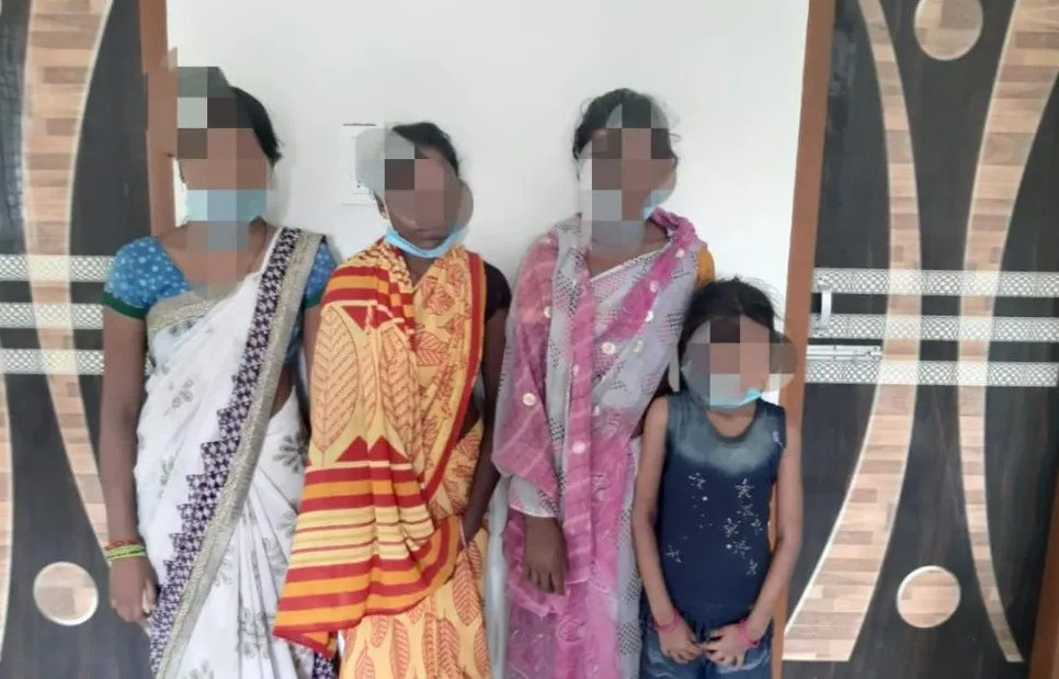 বিশ্বনাথৰ জিনজিয়াৰ শিশু সহ ৩ গৰাকী মহিলা উত্তৰ প্ৰদেশত উদ্ধাৰক লৈ চাঞ্চল্য