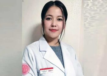 a Sikkim-girl-donates