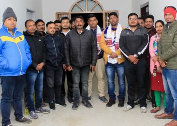 সেউজ বিশ্বনাথে ৰূপম দাস আৰু যদু নন্দন দাসক জনালে সম্বৰ্ধনা