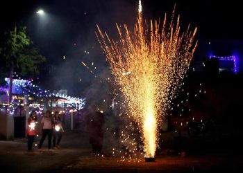 কোভিড ৰোগীৰ স্বাস্থ্য; আগন্তুক দিপাৱলীত ফটকাৰ ব্যৱহাৰ আৰু বিক্ৰী নিষিদ্ধ কৰিলে ওড়িশা, ৰাজস্থান চৰকাৰে