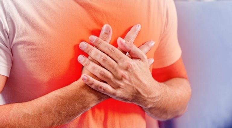 Heart-Attack-Symptoms-Warning-Signs-and-Treatments-