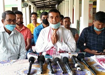 ক’ভিড প্ৰট’কল মানি ৰাস উদযাপনৰ বাবে সাজু আদৰ্শ গড়েহাগী ৰাসোৎসৱ