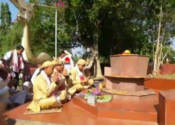 তৰুণ গগৈলৈ শ্ৰদ্ধাঞ্জলি জ্ঞাপনেৰে টীয়কৰ ঐতিহাসিক লাচিত মৈডামৰ সকলো কাৰ্যসূচী বাতিল
