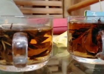 এটি কলি দুটি পাত; অসমৰ চাহৰ সোৱাদ দিবলৈ অসমীয়া যুৱকৰ প্ৰচেষ্টাত ভাৰতৰ বজাৰত উপলব্ধ হ’ল ‘উল্লা টি’