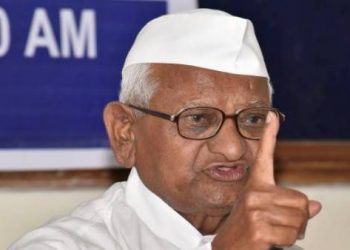 কৃষকৰ বাবে জীৱনৰ অন্তিম অনশনত বহিবলৈ সাজু হৈছে আন্না হাজাৰে