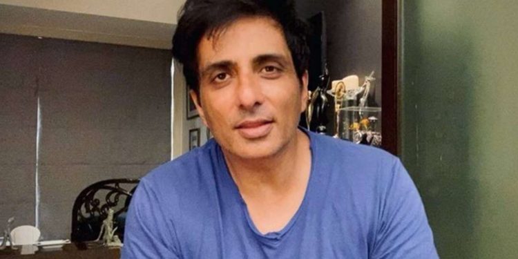921492-sonu-sood-haryana-remote-village-smartphones