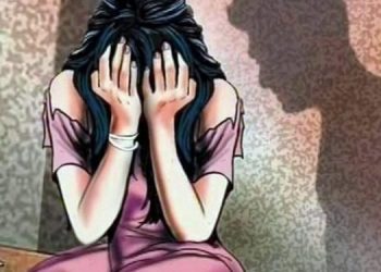 নিজৰ বিদ্যালয়ৰ অধ্যক্ষৰ দ্বাৰাই বলাৎকাৰৰ বলি হ’ল এগৰাকী ১৪ বছৰীয়া ছাত্ৰী