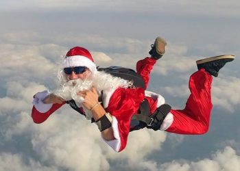 a skydiving-s