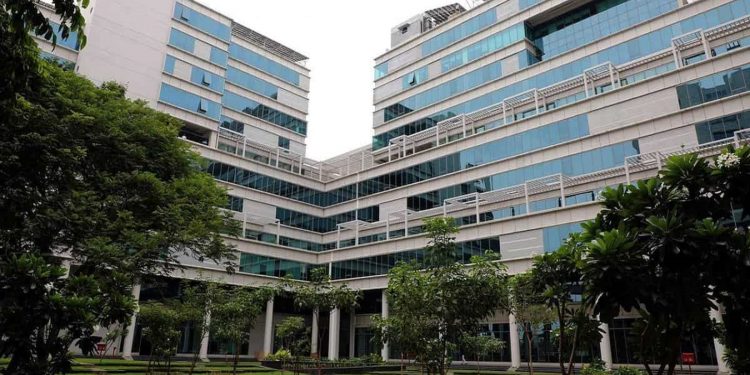 iit-madras-to-test-all-students-residing-in-hostels-as-spurt-in-symptomatic-cases-reported-in-hostels