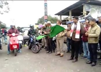 পথ সুৰক্ষা সপ্তাহ : সজাগতাৰ লক্ষ্যৰে বিশ্বনাথত বাইক ৰেলী