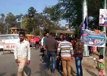 শিৱসাগৰত টাইপাৰ দুটা ফৈদৰ মাজত প্ৰচণ্ড মাৰপিট