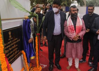 ৪২,৭০০ লোকক উপকৃত কৰাৰ লক্ষ্যৰে মৰিয়নিৰ সোণোৱাল চাহ বাগিছাত পানী যোগান আঁচনিৰ আধাৰশিলা স্থাপন