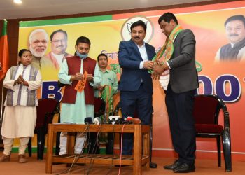 মৰাণ ছাত্ৰ সন্থাৰ সভাপতি অৰুণজ্যোতি মৰাণৰ বিজেপিত যোগদান