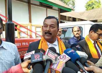 কোকৰাঝাৰত কৃষক হিতাধিকাৰীলৈ মুখ্য মন্ত্ৰীৰ সমগ্ৰ গ্ৰাম্য উন্নয়ন যোজনাৰ ট্ৰেক্টৰ