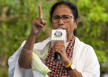 বিজেপিৰ আইটি চেলৰ ওপৰত ব্যৱস্থা ল’বলৈ  কেন্দ্ৰীয় চৰকাৰক আহ্বান পশ্চিম বংগৰ মুখ্যমন্ত্ৰী মমতাৰ