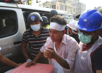 ম্যানমাৰ : এইপৰ্যন্ত সেনাবাহিনীয়ে হত্যা কৰিলে ৬০জনৰো অধিক প্ৰতিবাদকাৰীক