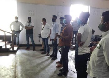 ভোট গণনা কেন্দ্ৰত প্ৰৱেশৰ বাবে গোলাঘাটত সাংবাদিকৰ ক’ভিড পৰীক্ষা আৰম্ভ