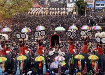 উৎসৱৰ মাজতে অমংগল! পৱিত্ৰ শোভাযাত্ৰাত গছৰ ডাল পৰি প্ৰাণ গ’ল দুজনৰ, ক’ত?