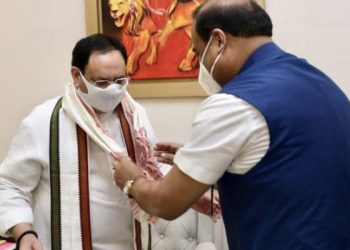 Assam-CM-offers-a-gamosa-to-JP-Nadda-1140x570